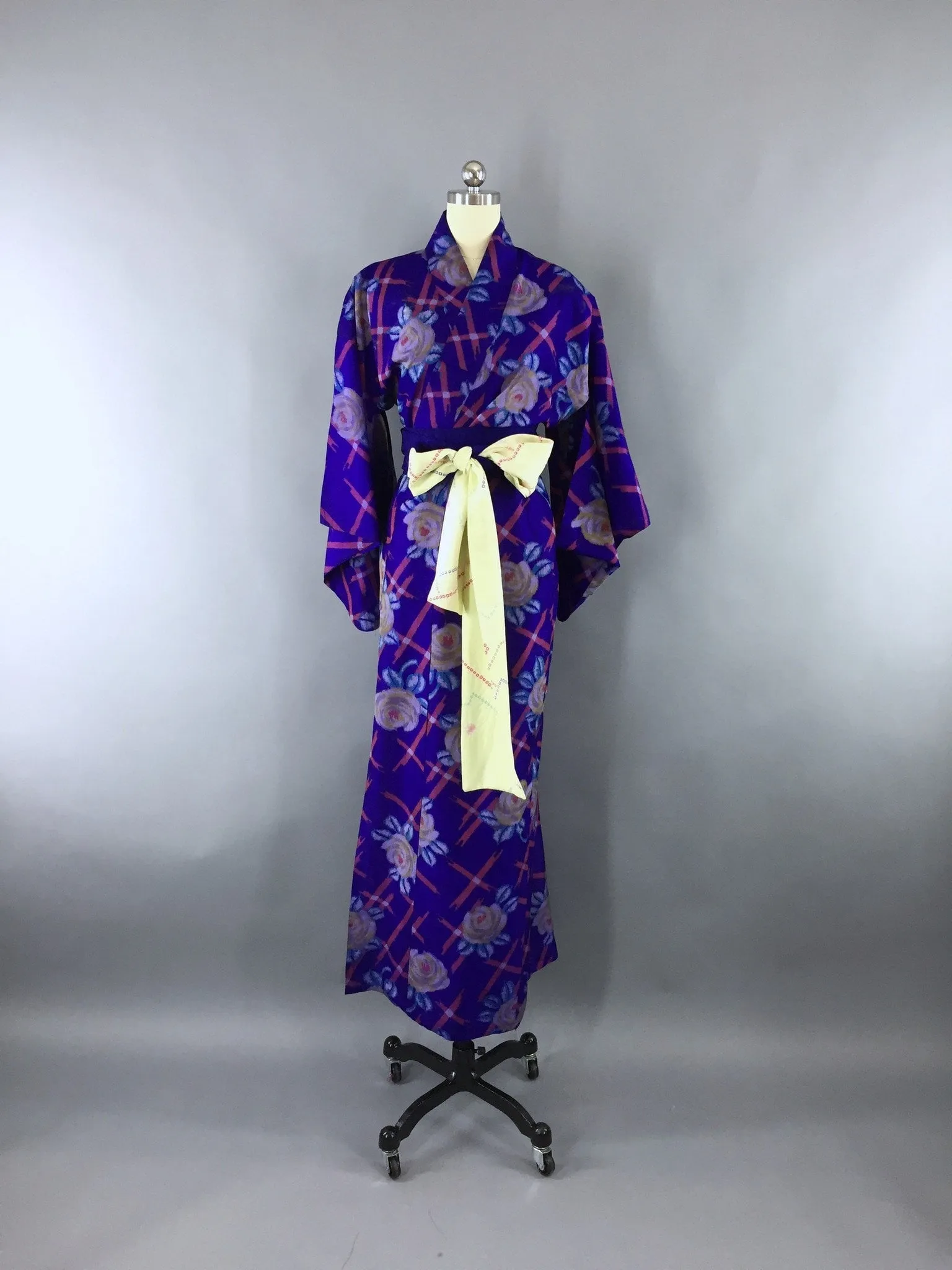 1930s Vintage Silk Kimono Robe with Purple Rose Meisen Ikat Pattern