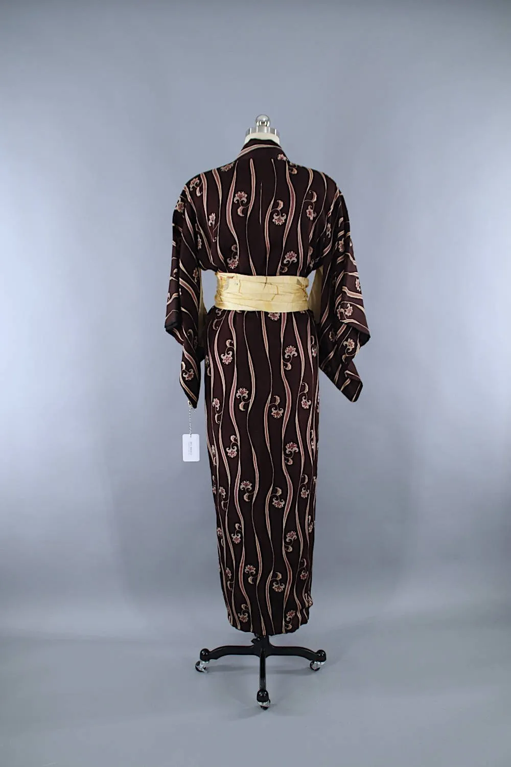 1940s Vintage Silk Kimono Robe / Brown Purple Floral