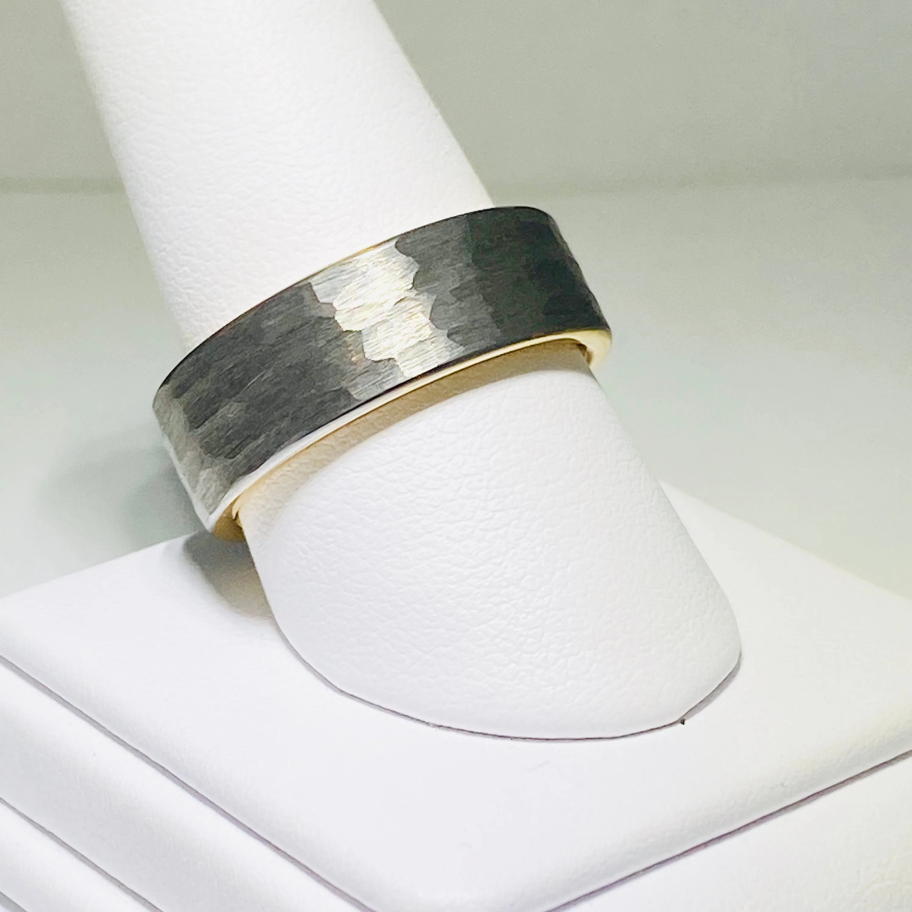 HAMMERED GOLD GREY Tungsten Wedding Band Rose Gold Sleeve. Man’s Gray Rose Wedding Band. Tungsten Hammered Band any Size. Rose and Grey Band