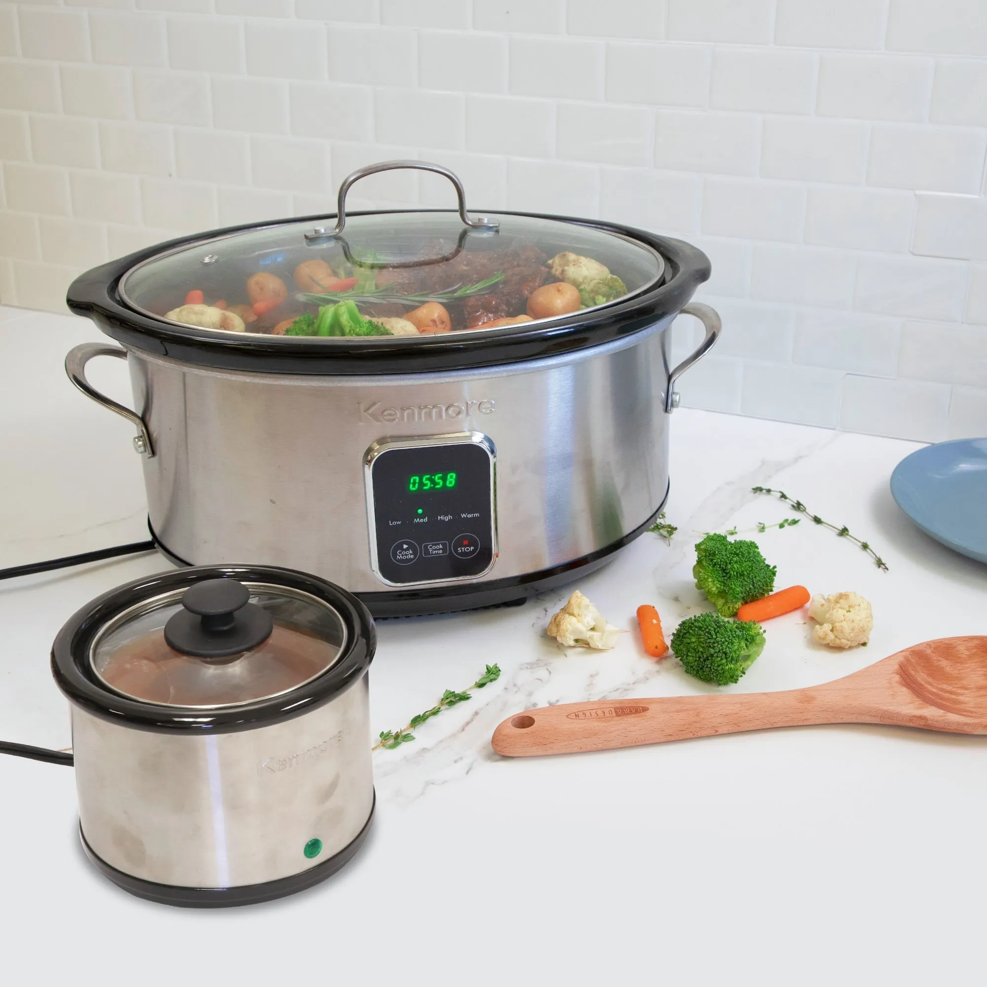 Kenmore Programmable 7 qt (6.6L) Slow Cooker with Dipper Sauce-Warmer, Black and Silver, Stainless Steel, Digital Display, One-Touch Controls, Braise, Simmer, Sous Vide, Stew, Soup, Chili, Curry